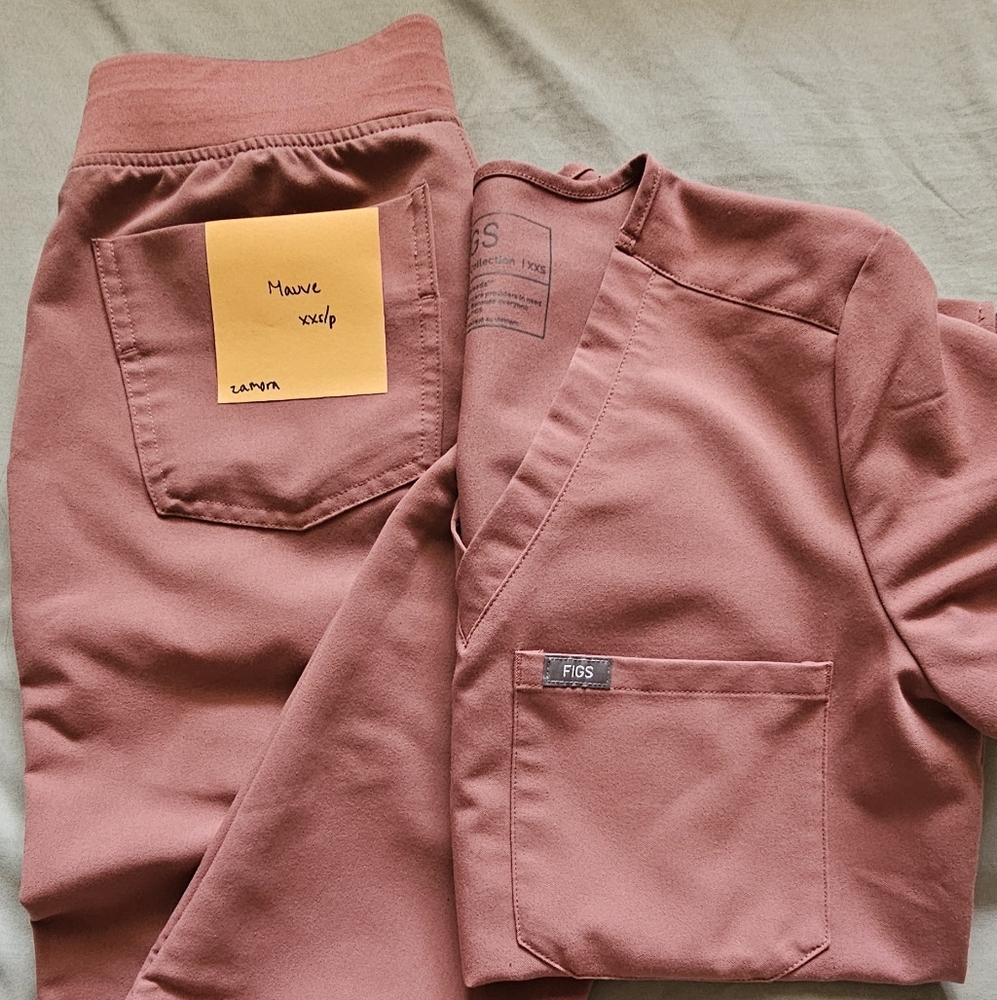 Figs scrub set reserved for buyer.
